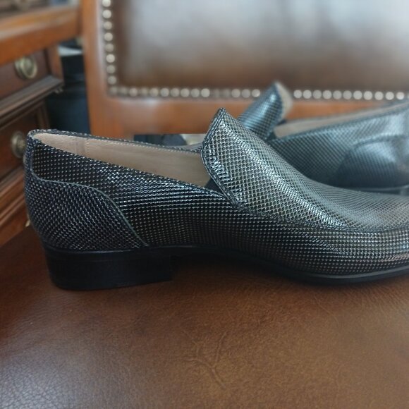Embossed leather formal mens shoes. - Picture 2 of 5